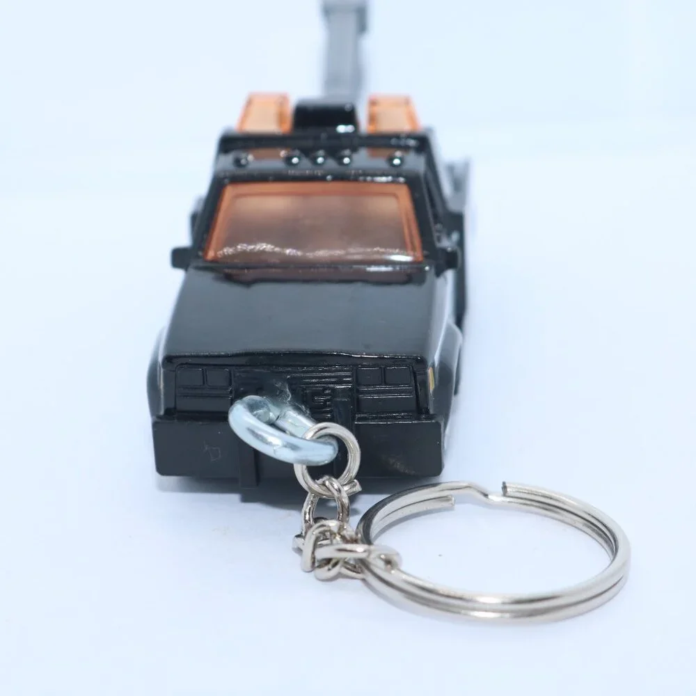 Matchbox 1987 NYPD Tow Truck custom keychain 1/72 scale